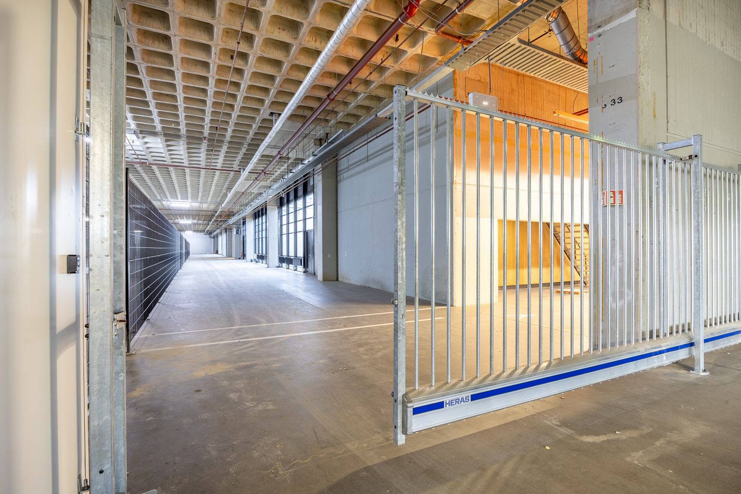 Bekijk foto 4 van Johan Huizingalaan 761