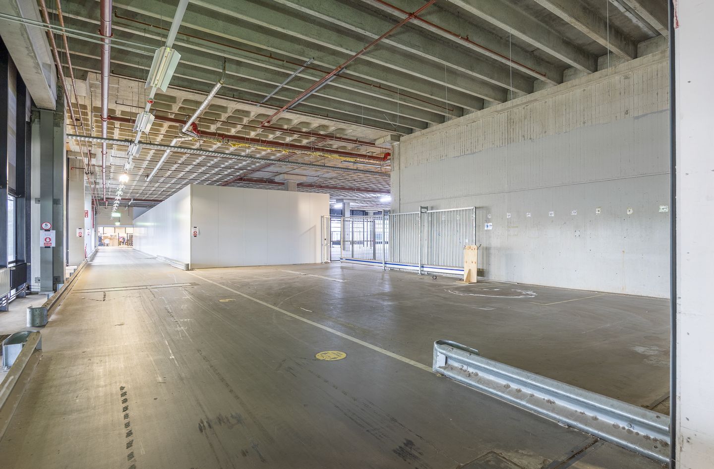 Bekijk foto 5 van Johan Huizingalaan 761