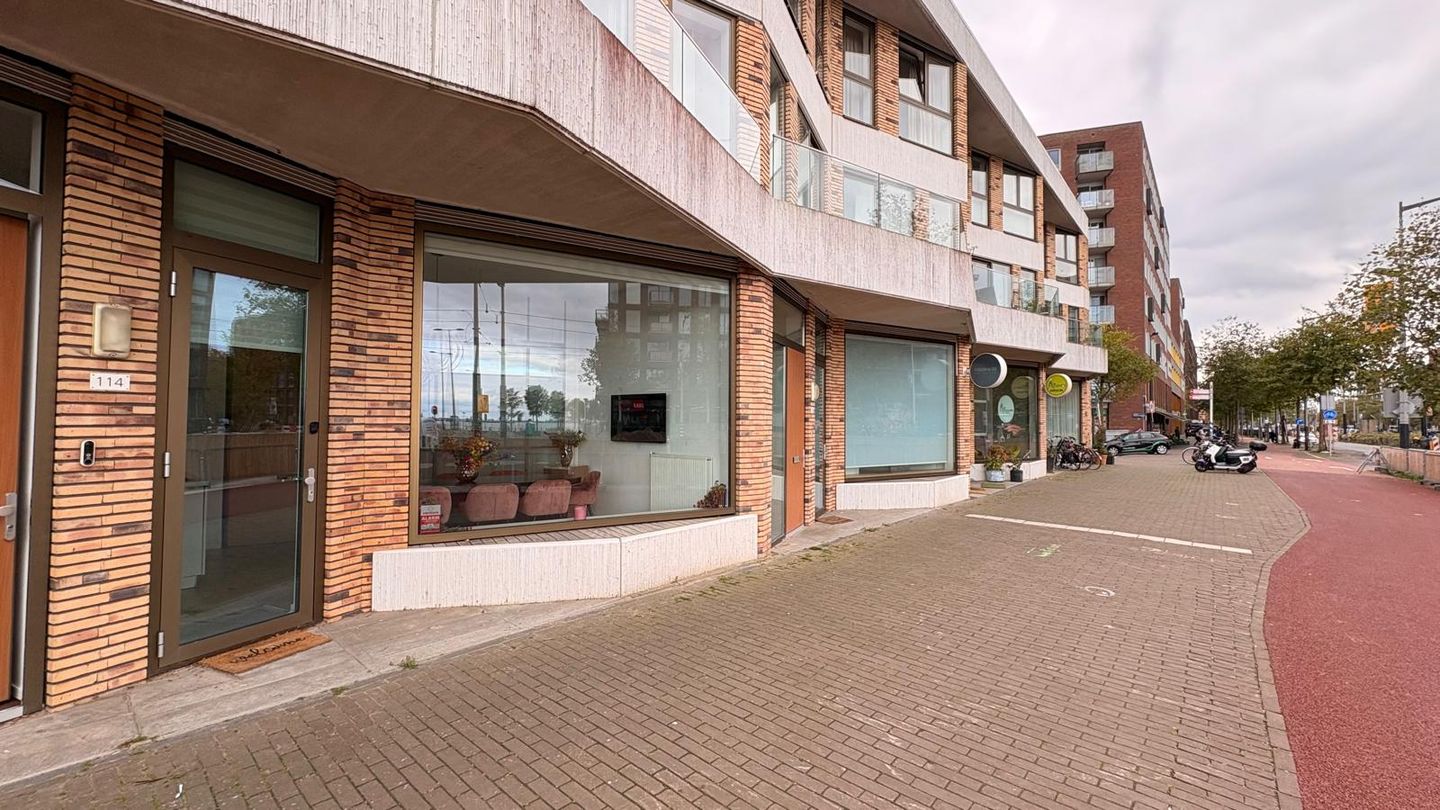 Bekijk foto 1 van Pampuslaan 114