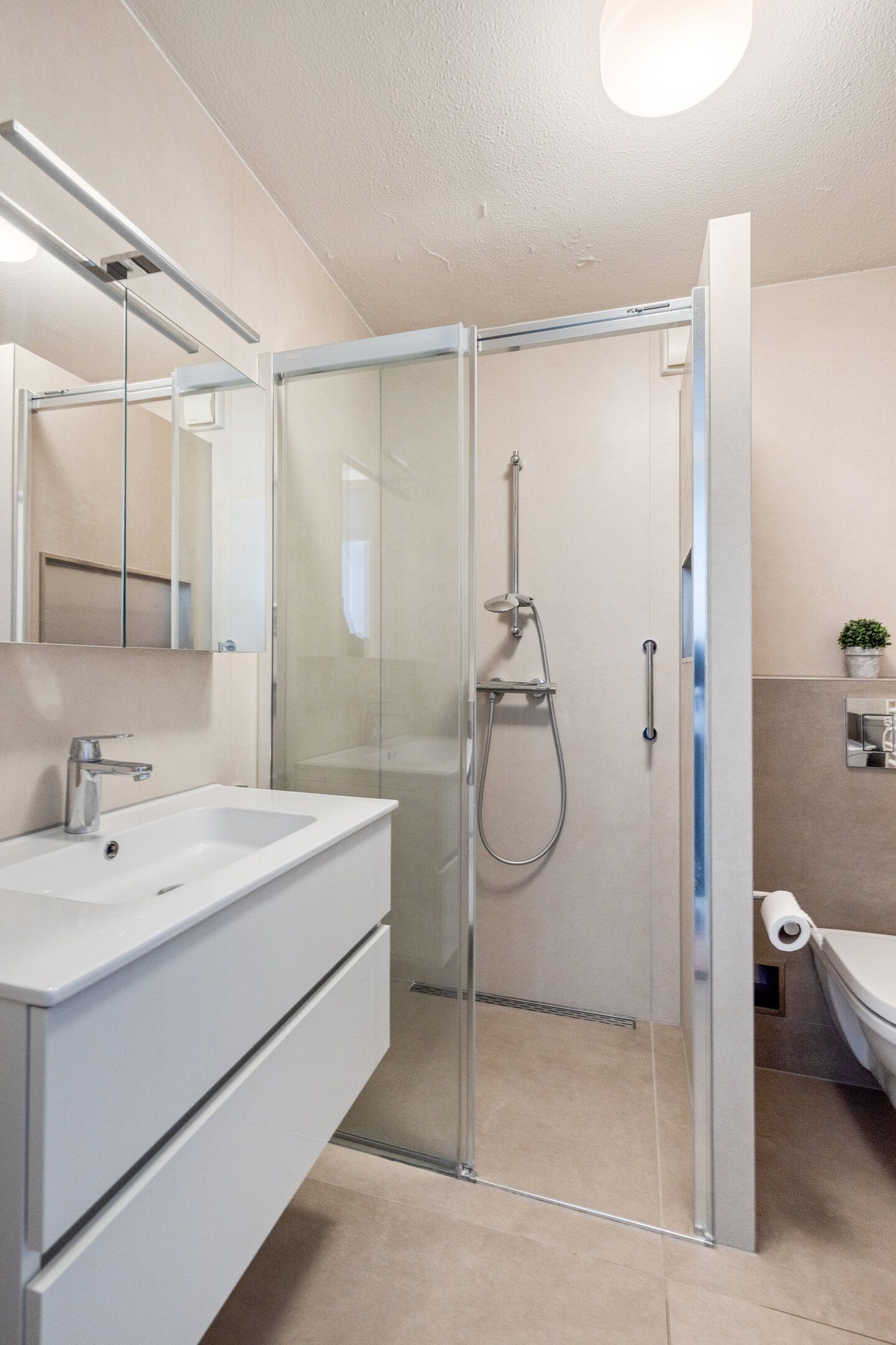 Foto 14 van Hugo van Woerdenstraat 23