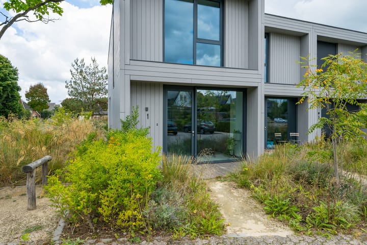 Photo 5 of Oeverwal 1