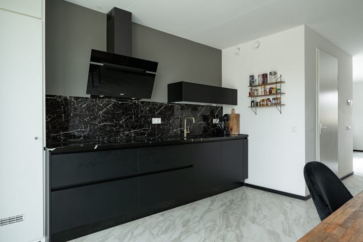 Photo 8 of Oeverwal 1