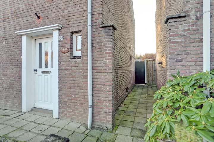 Foto 3 van Burgemeester Rensstraat 38