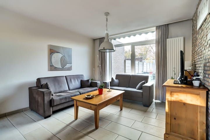 Foto 7 van Burgemeester Rensstraat 38