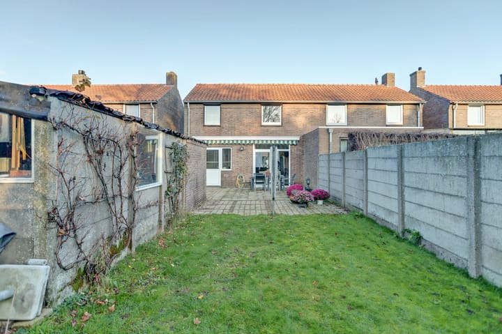 Foto 26 van Burgemeester Rensstraat 38