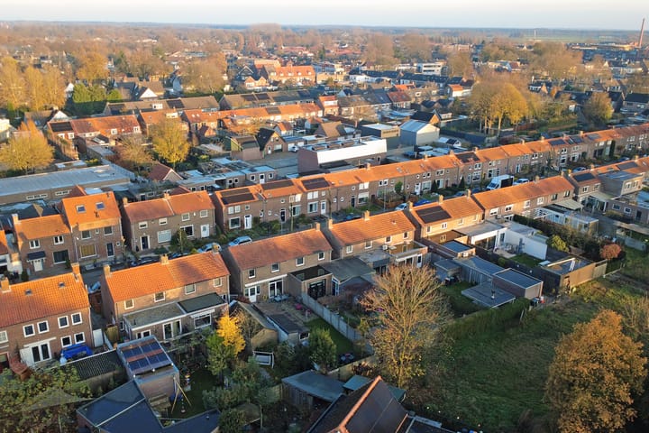 Foto 29 van Burgemeester Rensstraat 38