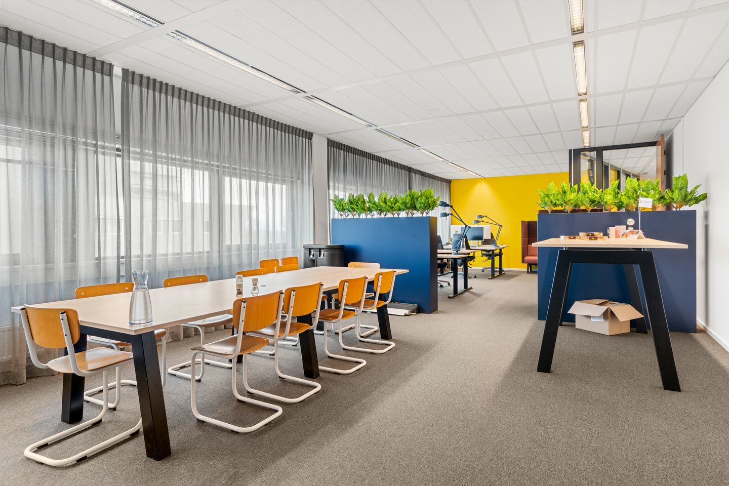 Bekijk foto 3 van Mr E.N. van Kleffensstraat 4