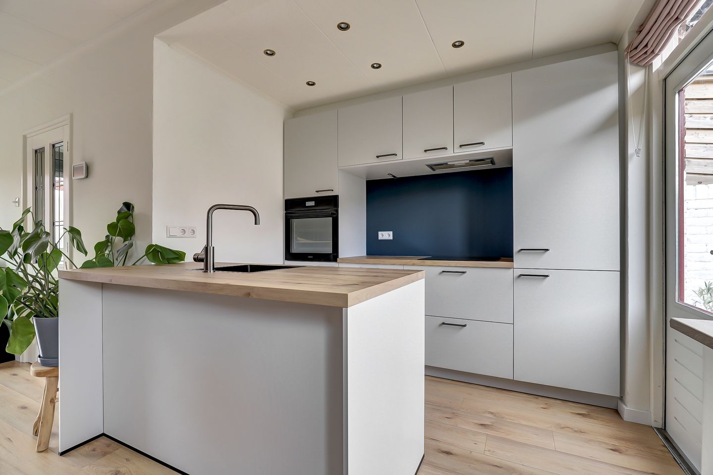 Foto 10 van Koningin Wilhelminaweg 47