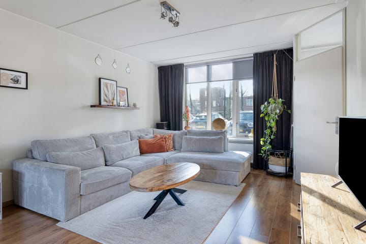 Photo 3 of Maria Koijenhof 20