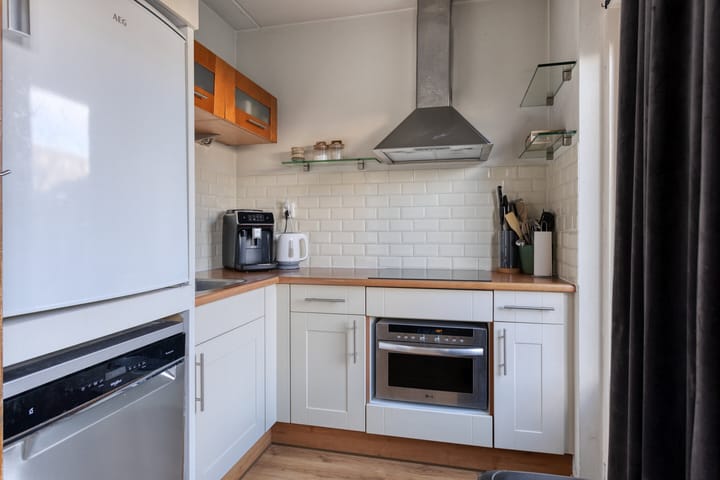 Photo 7 of Maria Koijenhof 20