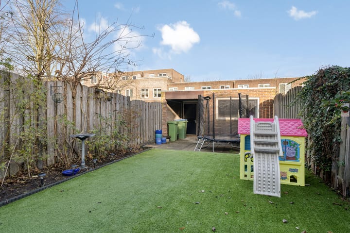 Photo 18 of Maria Koijenhof 20