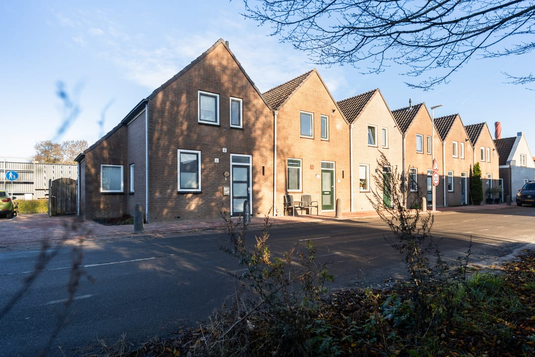 Foto 32 van Barwoutswaarder 24