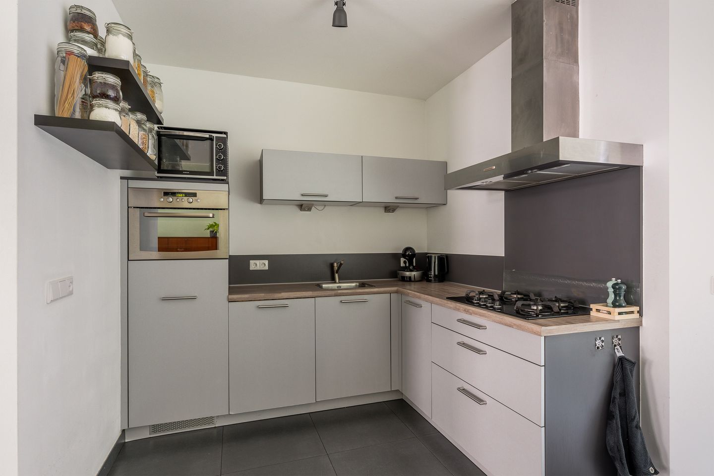 Foto 10 van Louisestraat 10