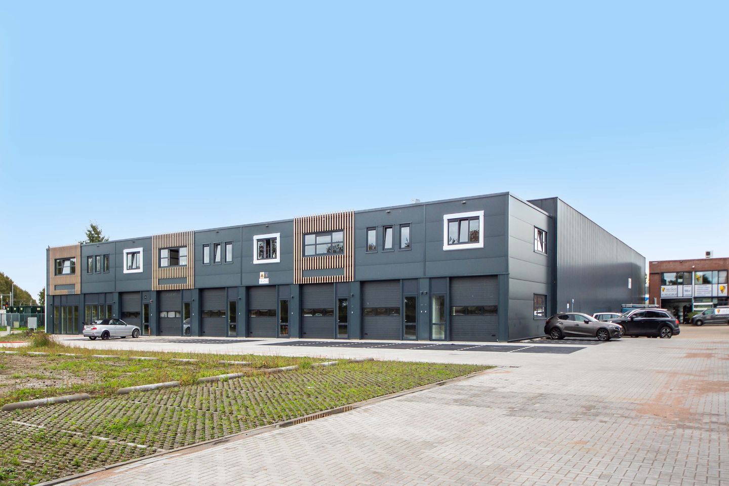 View photo 2 of De Stuwdam 69-V