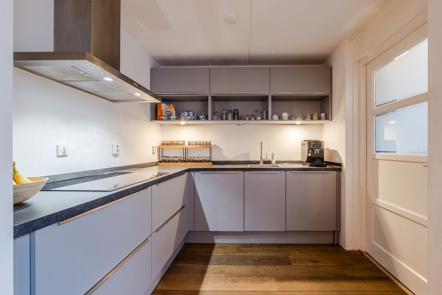 Foto 10 van 't Heuivak 48