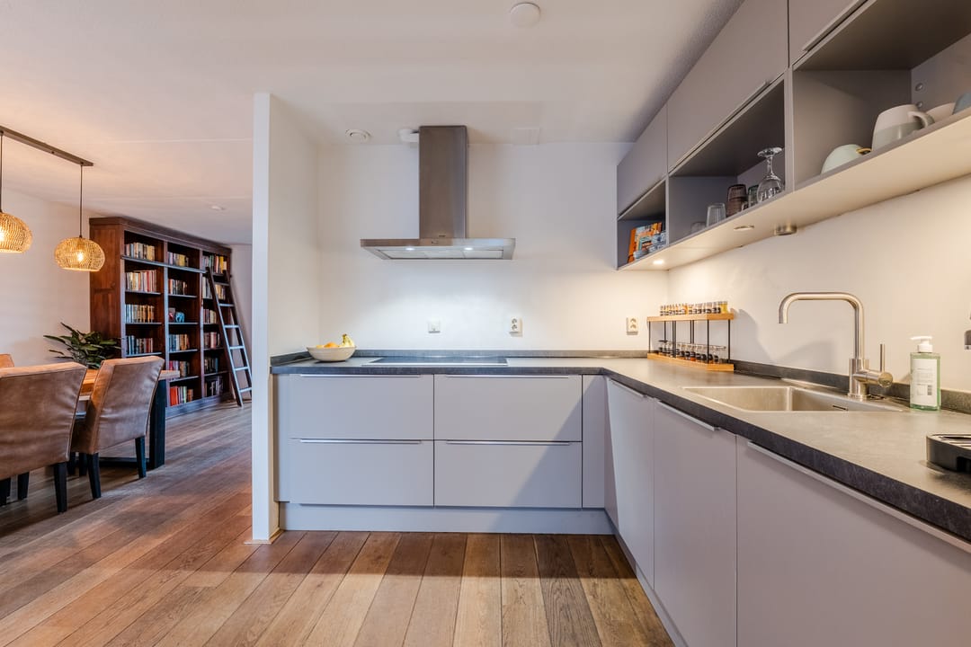 Foto 11 van 't Heuivak 48