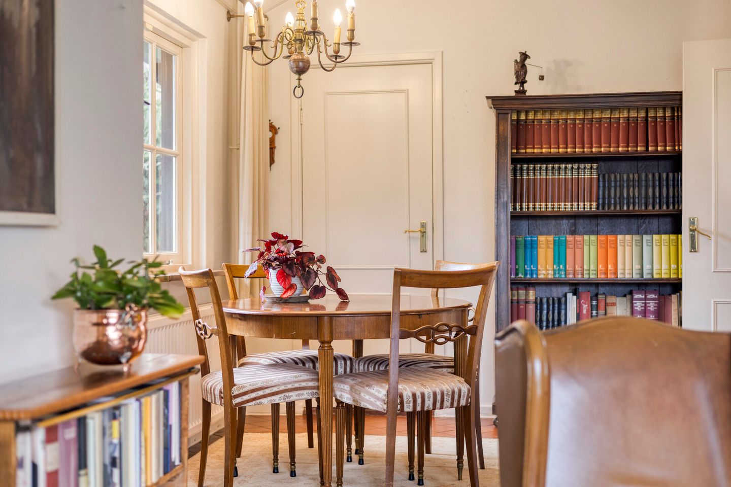 Photo 10 of Beatrixstraat 8