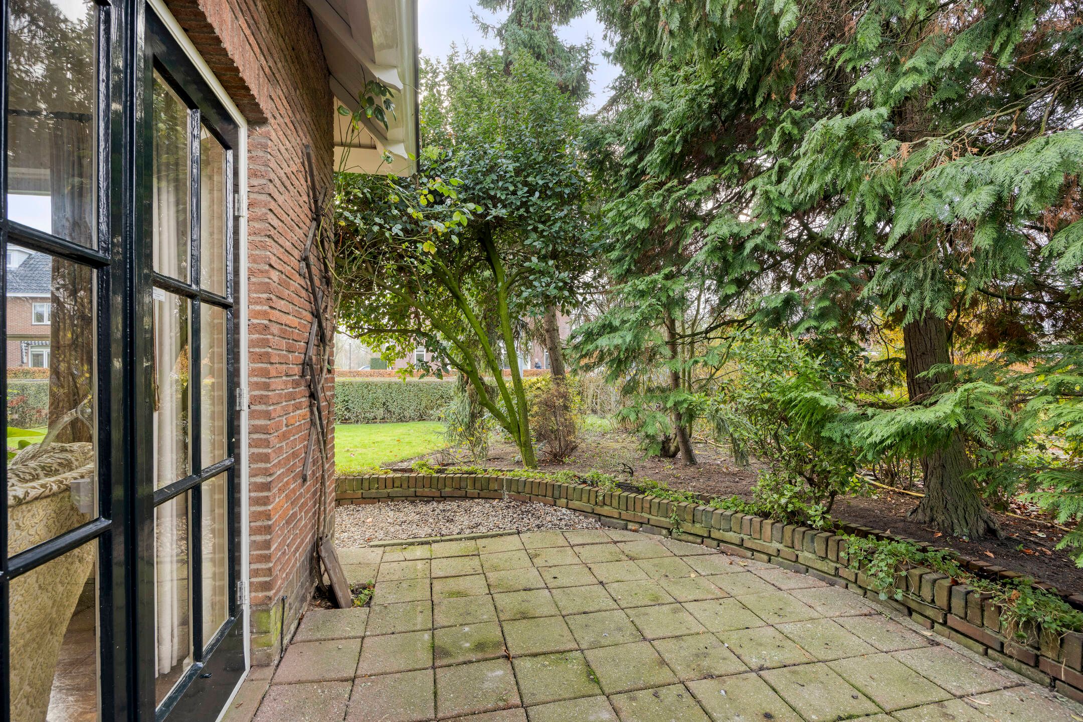 Photo 39 of Beatrixstraat 8