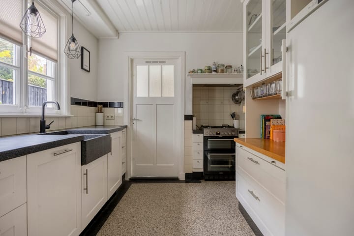 Photo 19 of Julianalaan 9