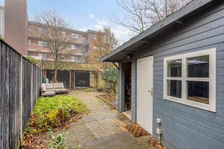 Photo 33 of Julianalaan 9