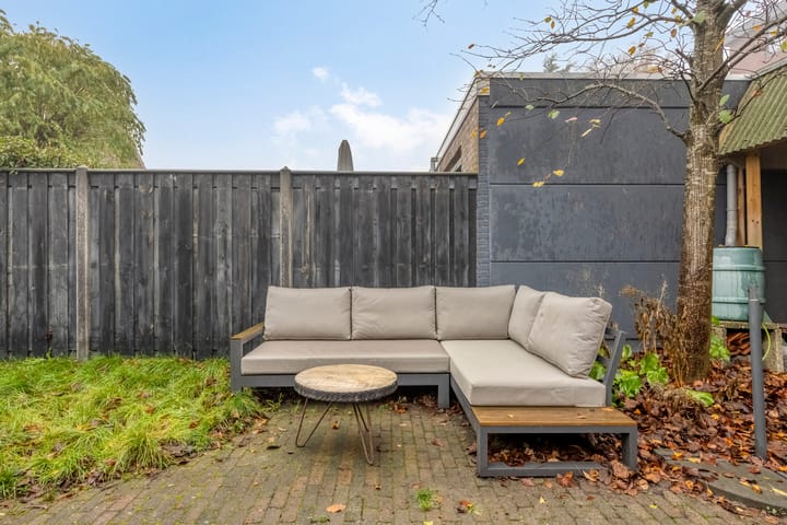 Photo 34 of Julianalaan 9