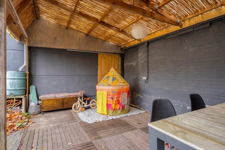 Photo 35 of Julianalaan 9