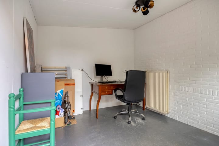 Photo 37 of Julianalaan 9