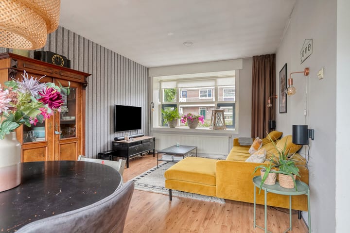 Photo 12 of Breeuwerstraat 20