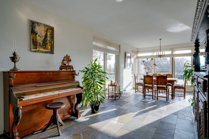 Foto 4 van Hoofdweg 3-J