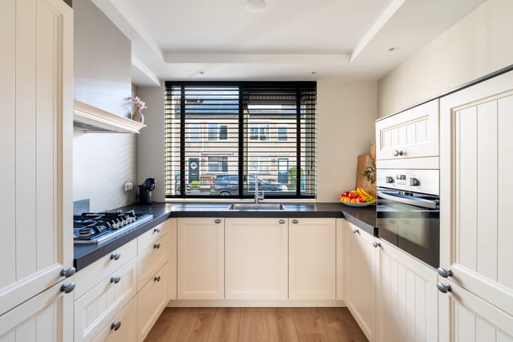 Photo 3 of Charley Tooroplaan 22