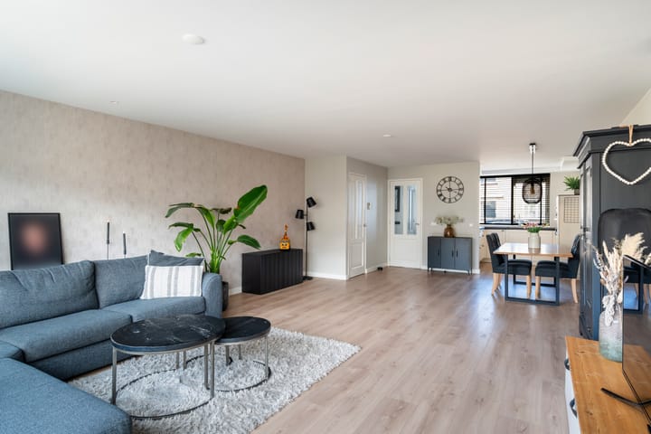 Photo 8 of Charley Tooroplaan 22