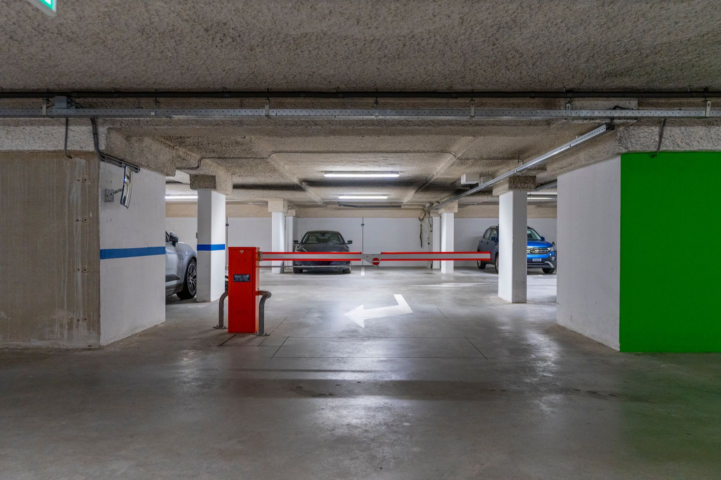 Foto 35 van Hoofdweg 3-J