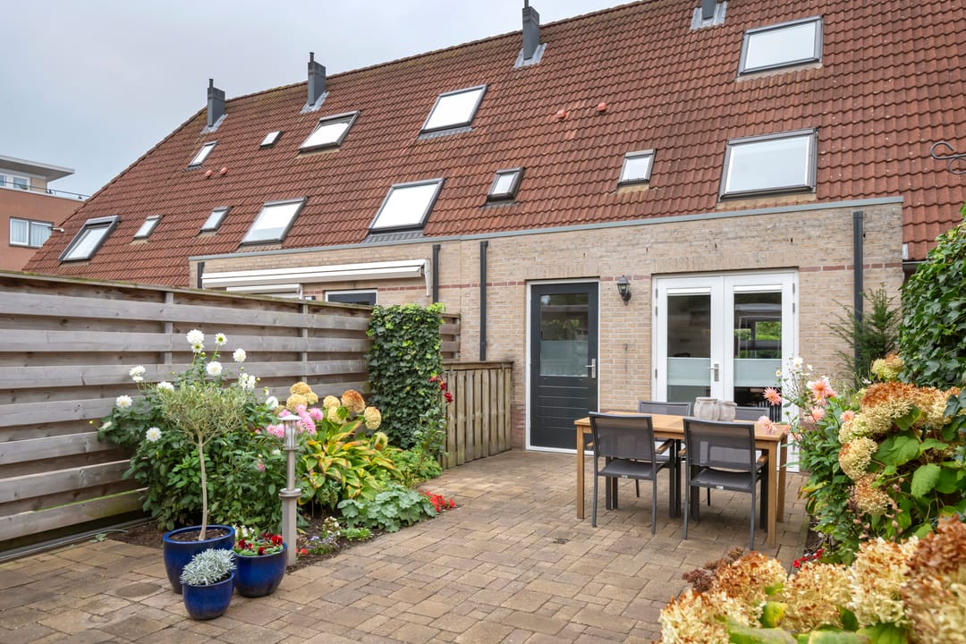 Photo 38 of H.J. Ganzemanstraat 64