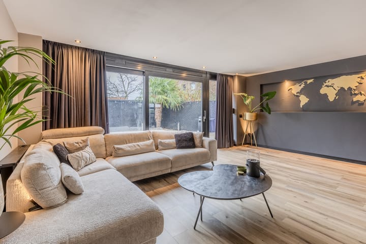 Photo 8 of Pinksterbloem 20