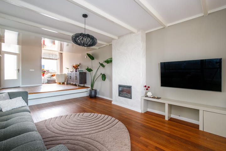 Foto 12 van Voorstraat 64