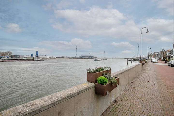 Foto 43 van Voorstraat 64