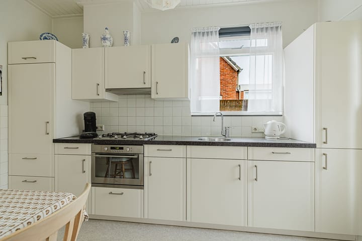 Foto 4 van van Oosterhoutstraat 27