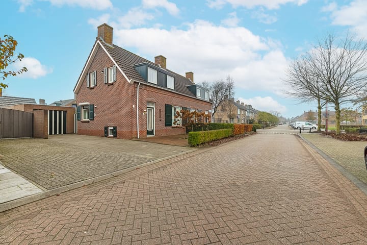 Foto 7 van van Oosterhoutstraat 27