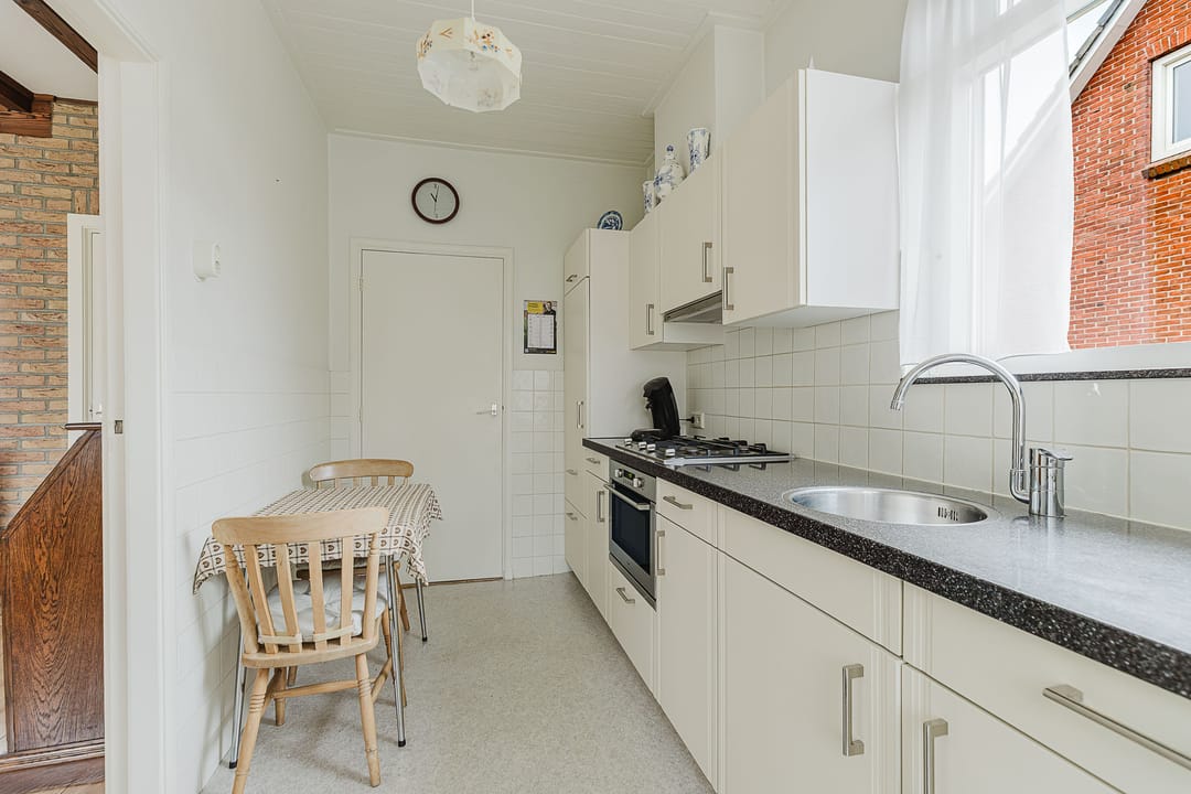 Foto 11 van van Oosterhoutstraat 27