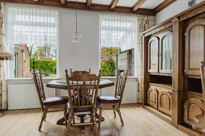 Foto 14 van van Oosterhoutstraat 27