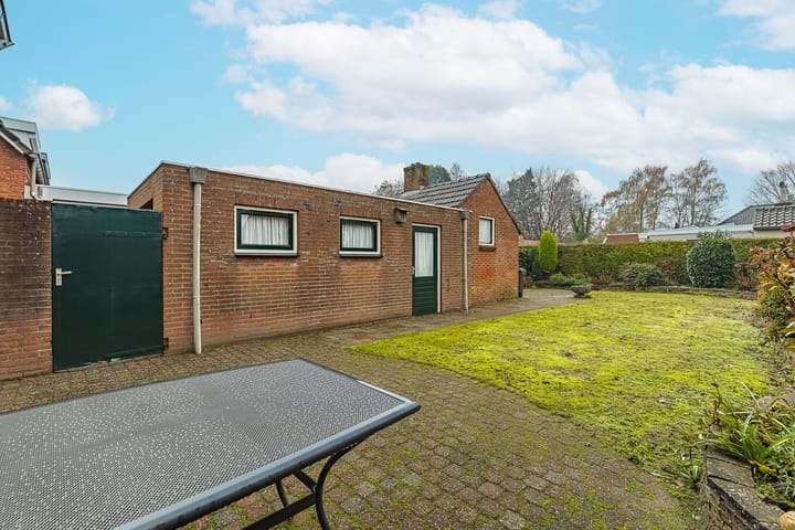 Foto 29 van van Oosterhoutstraat 27