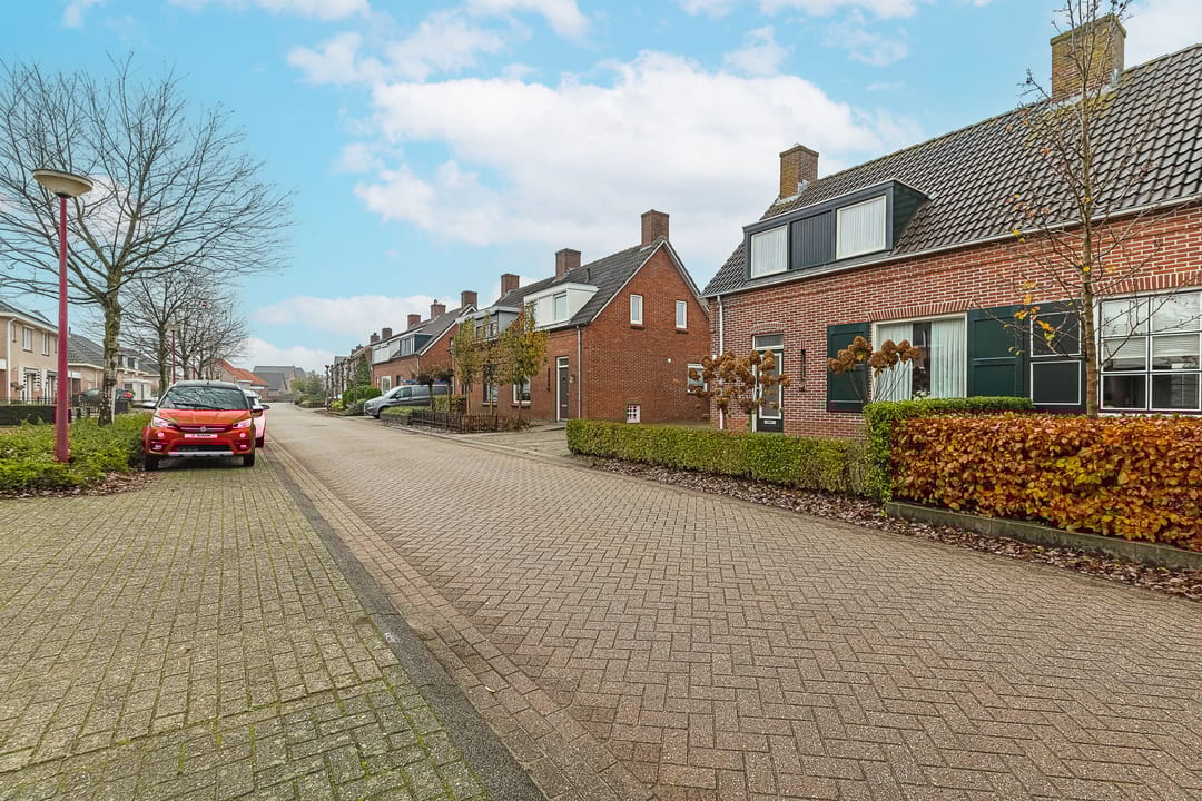 Foto 32 van van Oosterhoutstraat 27