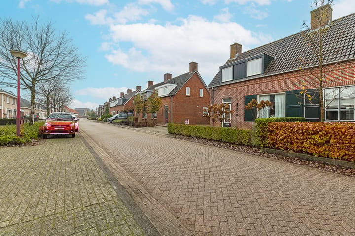 Foto 32 van van Oosterhoutstraat 27