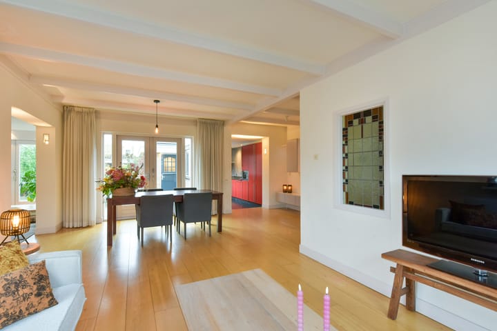 Foto 8 van Florastraat 46