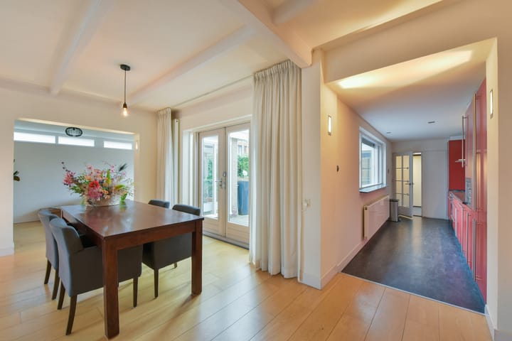 Foto 16 van Florastraat 46