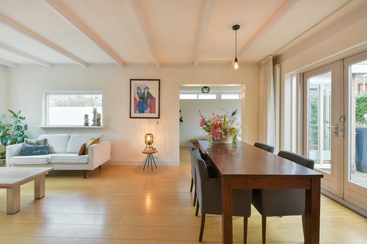 Foto 15 van Florastraat 46