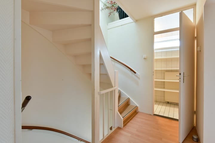 Foto 30 van Florastraat 46