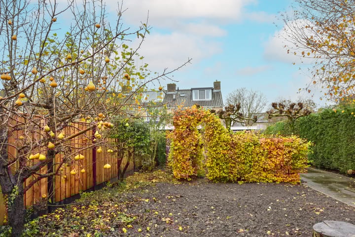 Foto 36 van Florastraat 46