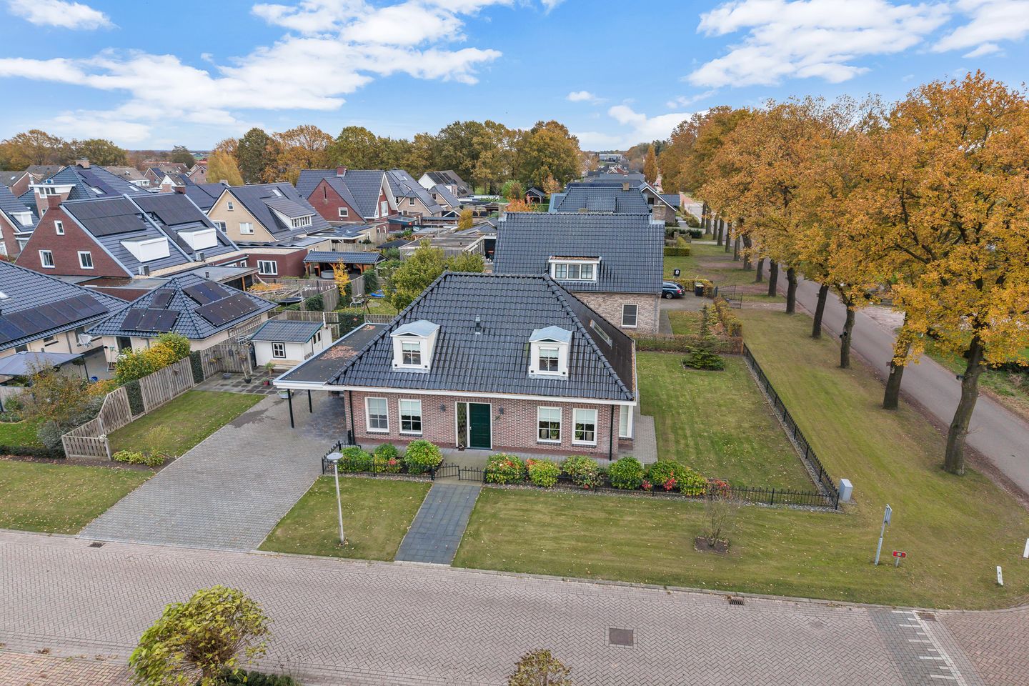 Photo 1 of ds.Laurentiusstraat 1