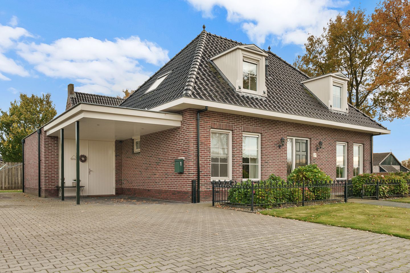 Photo 4 of ds.Laurentiusstraat 1